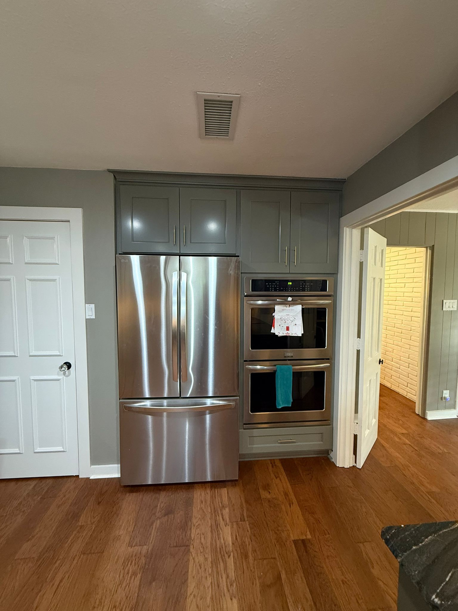 S&T CONSTRUCTION LLC
